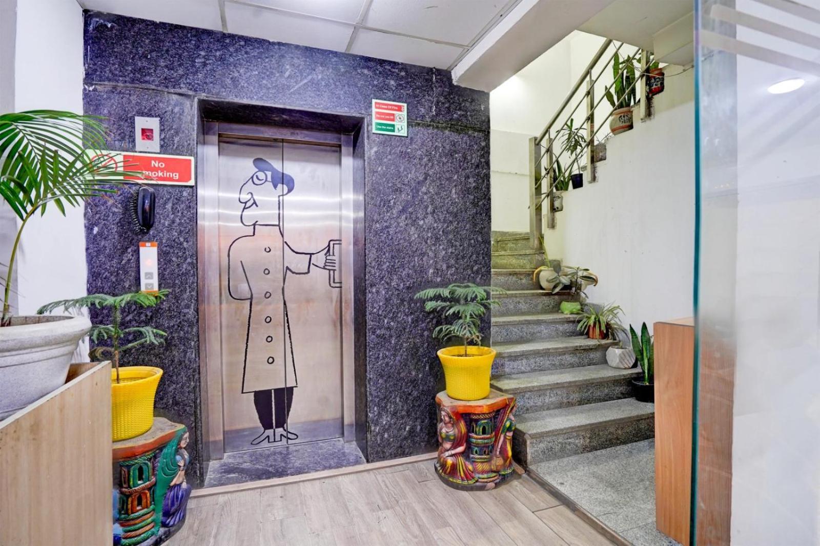 Hotel Gmd Zion Plaza A Family Hotel New Delhi Eksteriør billede